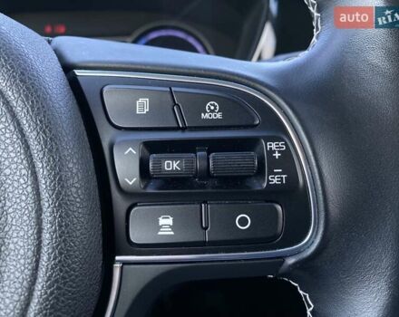 Киа Niro 2020 в Львове на Automoto.ua Черный Киа Niro, объемом двигателя 0 л и пробегом 83 тыс. км за 22200 $, фото 4 на Automoto.ua