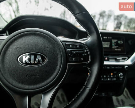Черный Киа Niro, объемом двигателя 0 л и пробегом 114 тыс. км за 21900 $, фото 7 на Automoto.ua