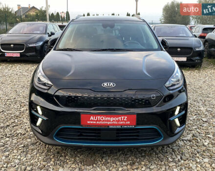 Чорний Кіа Niro, об'ємом двигуна 0 л та пробігом 64 тис. км за 23700 $, фото 27 на Automoto.ua