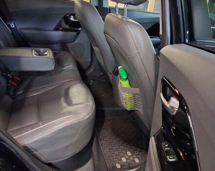 Чорний Кіа Niro, об'ємом двигуна 0 л та пробігом 143 тис. км за 17800 $, фото 7 на Automoto.ua