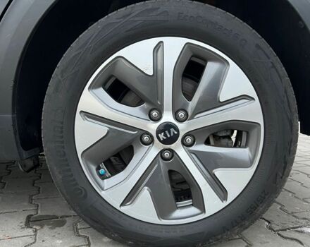 Черный Киа Niro, объемом двигателя 0 л и пробегом 106 тыс. км за 17900 $, фото 17 на Automoto.ua