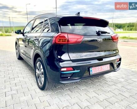 Черный Киа Niro, объемом двигателя 0 л и пробегом 142 тыс. км за 18900 $, фото 9 на Automoto.ua