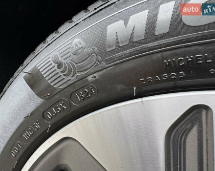 Чорний Кіа Niro, об'ємом двигуна 0 л та пробігом 107 тис. км за 20500 $, фото 68 на Automoto.ua