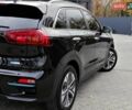 Чорний Кіа Niro, об'ємом двигуна 0 л та пробігом 115 тис. км за 20700 $, фото 46 на Automoto.ua