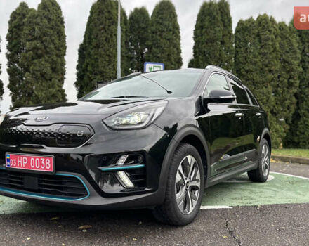 Чорний Кіа Niro, об'ємом двигуна 0 л та пробігом 110 тис. км за 19500 $, фото 11 на Automoto.ua