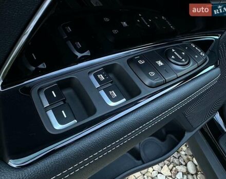 Черный Киа Niro, объемом двигателя 0 л и пробегом 35 тыс. км за 23400 $, фото 4 на Automoto.ua