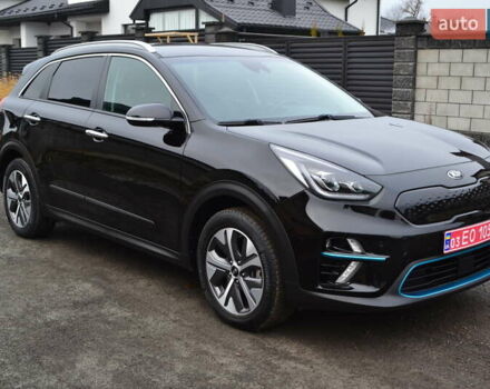 Чорний Кіа Niro, об'ємом двигуна 0 л та пробігом 169 тис. км за 18450 $, фото 10 на Automoto.ua