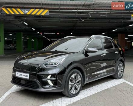 Чорний Кіа Niro, об'ємом двигуна 0 л та пробігом 89 тис. км за 22990 $, фото 3 на Automoto.ua