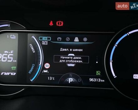 Чорний Кіа Niro, об'ємом двигуна 0 л та пробігом 96 тис. км за 20600 $, фото 37 на Automoto.ua