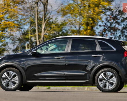 Черный Киа Niro, объемом двигателя 0 л и пробегом 124 тыс. км за 19500 $, фото 11 на Automoto.ua