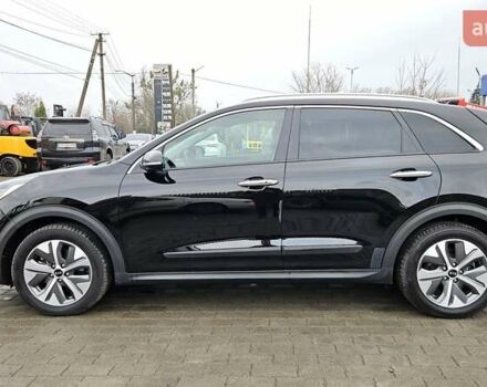 Черный Киа Niro, объемом двигателя 0 л и пробегом 139 тыс. км за 19800 $, фото 4 на Automoto.ua