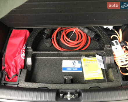 Киа Niro 2020 в Киеве на Automoto.ua Черный Киа Niro, объемом двигателя 0 л и пробегом 67 тыс. км за 21999 $, фото 32 на Automoto.ua