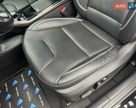 Черный Киа Niro, объемом двигателя 0 л и пробегом 113 тыс. км за 21900 $, фото 19 на Automoto.ua