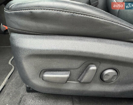 Чорний Кіа Niro, об'ємом двигуна 0 л та пробігом 109 тис. км за 17499 $, фото 29 на Automoto.ua