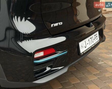 Чорний Кіа Niro, об'ємом двигуна 0 л та пробігом 89 тис. км за 20799 $, фото 20 на Automoto.ua