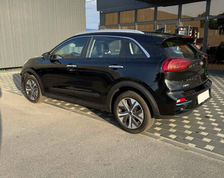Черный Киа Niro, объемом двигателя 0 л и пробегом 93 тыс. км за 19500 $, фото 4 на Automoto.ua
