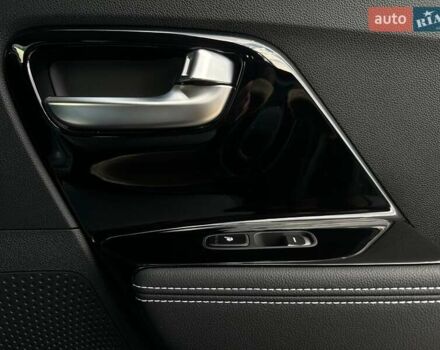 Чорний Кіа Niro, об'ємом двигуна 0 л та пробігом 68 тис. км за 24200 $, фото 80 на Automoto.ua