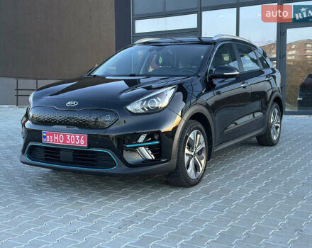 Чорний Кіа Niro, об'ємом двигуна 0 л та пробігом 98 тис. км за 19400 $, фото 15 на Automoto.ua