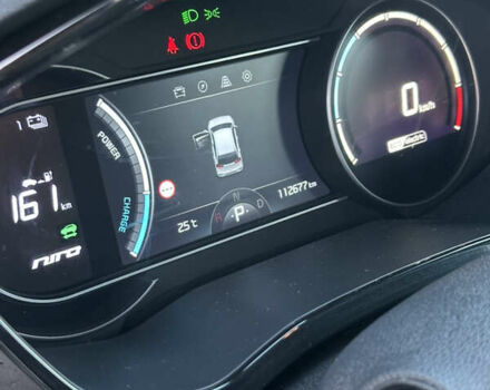 Черный Киа Niro, объемом двигателя 0 л и пробегом 112 тыс. км за 18750 $, фото 58 на Automoto.ua