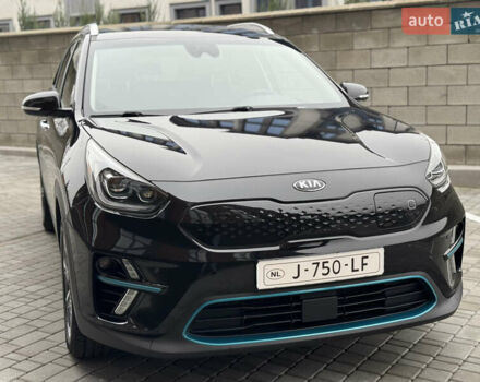 Черный Киа Niro, объемом двигателя 0 л и пробегом 132 тыс. км за 18699 $, фото 9 на Automoto.ua