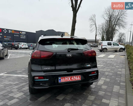 Черный Киа Niro, объемом двигателя 0 л и пробегом 72 тыс. км за 19300 $, фото 3 на Automoto.ua