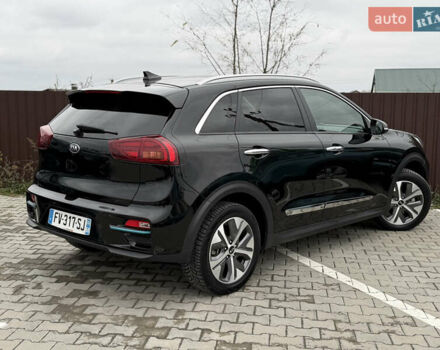 Черный Киа Niro, объемом двигателя 0 л и пробегом 61 тыс. км за 19300 $, фото 14 на Automoto.ua