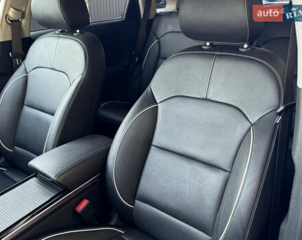 Черный Киа Niro, объемом двигателя 0 л и пробегом 50 тыс. км за 23499 $, фото 41 на Automoto.ua
