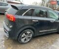 Чорний Кіа Niro, об'ємом двигуна 0 л та пробігом 143 тис. км за 17800 $, фото 4 на Automoto.ua