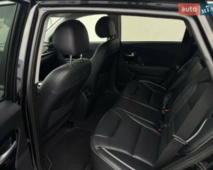 Черный Киа Niro, объемом двигателя 0 л и пробегом 103 тыс. км за 20700 $, фото 21 на Automoto.ua