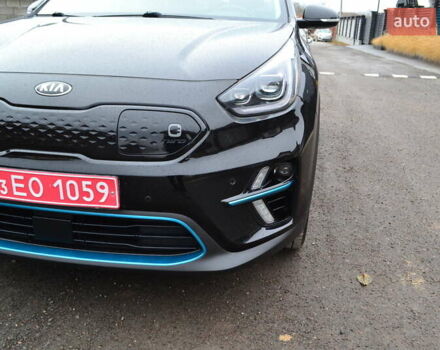 Чорний Кіа Niro, об'ємом двигуна 0 л та пробігом 169 тис. км за 18450 $, фото 77 на Automoto.ua
