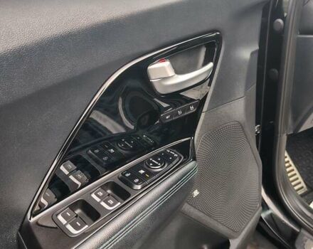 Чорний Кіа Niro, об'ємом двигуна 0 л та пробігом 146 тис. км за 18900 $, фото 17 на Automoto.ua
