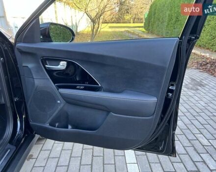Чорний Кіа Niro, об'ємом двигуна 0 л та пробігом 112 тис. км за 20499 $, фото 32 на Automoto.ua