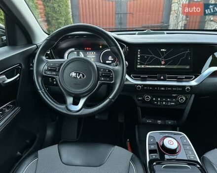 Черный Киа Niro, объемом двигателя 0 л и пробегом 115 тыс. км за 18700 $, фото 34 на Automoto.ua