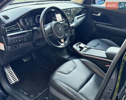 Черный Киа Niro, объемом двигателя 0 л и пробегом 50 тыс. км за 23499 $, фото 44 на Automoto.ua