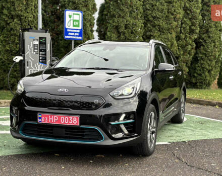 Чорний Кіа Niro, об'ємом двигуна 0 л та пробігом 110 тис. км за 19500 $, фото 34 на Automoto.ua