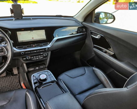 Черный Киа Niro, объемом двигателя 0 л и пробегом 124 тыс. км за 19500 $, фото 21 на Automoto.ua