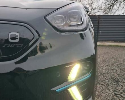 Черный Киа Niro, объемом двигателя 0 л и пробегом 114 тыс. км за 19999 $, фото 9 на Automoto.ua