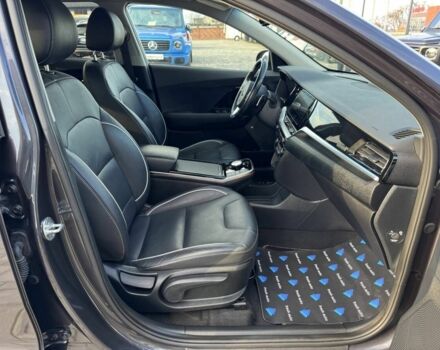 Черный Киа Niro, объемом двигателя 0 л и пробегом 142 тыс. км за 18900 $, фото 21 на Automoto.ua