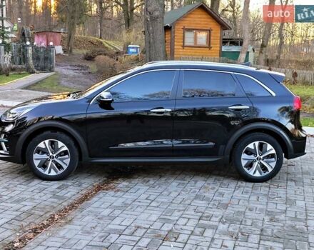 Черный Киа Niro, объемом двигателя 0 л и пробегом 115 тыс. км за 19999 $, фото 25 на Automoto.ua