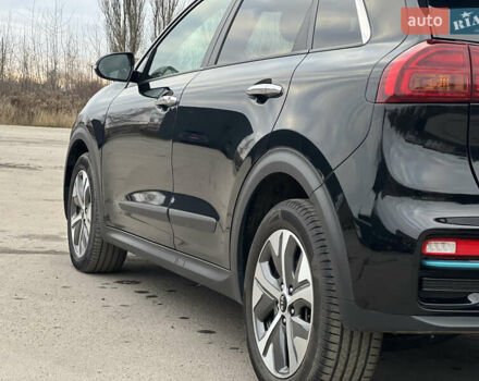 Чорний Кіа Niro, об'ємом двигуна 0 л та пробігом 140 тис. км за 17999 $, фото 29 на Automoto.ua