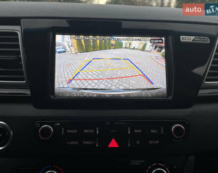 Киа Niro 2020 в Трускавце на Automoto.ua Черный Киа Niro, объемом двигателя 0 л и пробегом 97 тыс. км за 16999 $, фото 60 на Automoto.ua