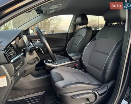 Черный Киа Niro, объемом двигателя 0 л и пробегом 110 тыс. км за 17999 $, фото 38 на Automoto.ua