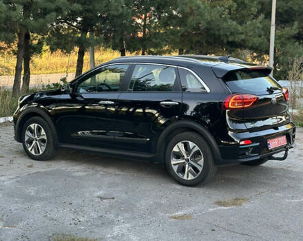 Черный Киа Niro, объемом двигателя 0 л и пробегом 112 тыс. км за 18750 $, фото 22 на Automoto.ua