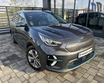 Черный Киа Niro, объемом двигателя 0 л и пробегом 142 тыс. км за 18900 $, фото 2 на Automoto.ua