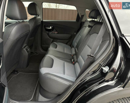 Черный Киа Niro, объемом двигателя 0 л и пробегом 61 тыс. км за 19300 $, фото 27 на Automoto.ua