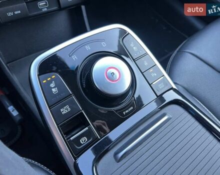 Чорний Кіа Niro, об'ємом двигуна 0 л та пробігом 112 тис. км за 20499 $, фото 44 на Automoto.ua