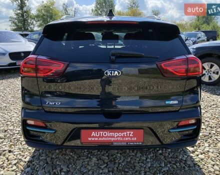 Чорний Кіа Niro, об'ємом двигуна 0 л та пробігом 88 тис. км за 22900 $, фото 16 на Automoto.ua