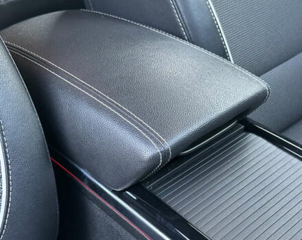 Черный Киа Niro, объемом двигателя 0 л и пробегом 112 тыс. км за 18750 $, фото 44 на Automoto.ua