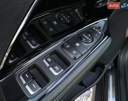 Киа Niro 2020 в Львове на Automoto.ua Черный Киа Niro, объемом двигателя 0 л и пробегом 83 тыс. км за 22200 $, фото 27 на Automoto.ua