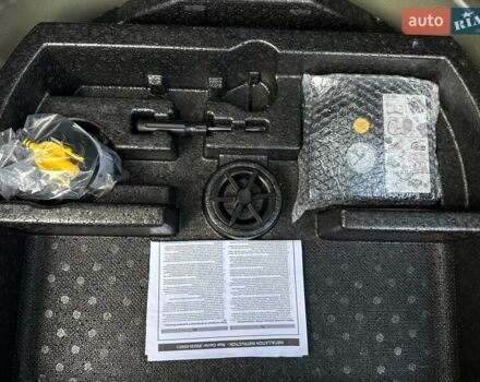 Черный Киа Niro, объемом двигателя 0 л и пробегом 80 тыс. км за 23400 $, фото 71 на Automoto.ua